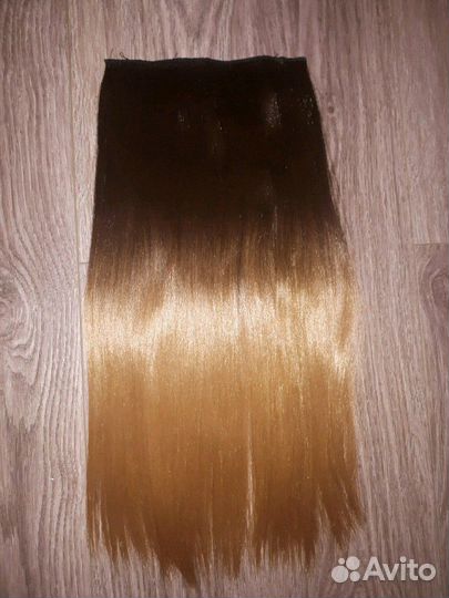 Волосы на заколках