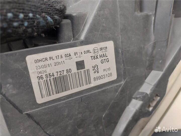 Фара (передняя) Peugeot 3008, 2011