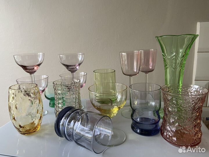 Бокалы/фужеры из цветного стекла