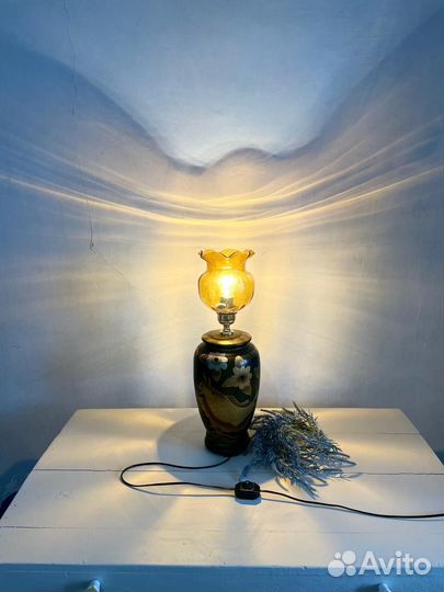 Винтажная настольная лампа