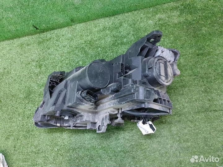 Фара правая Mercedes-Benz GLA-Class