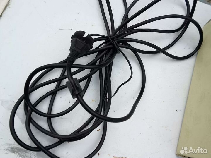 Провод с вилкой,кабель пк