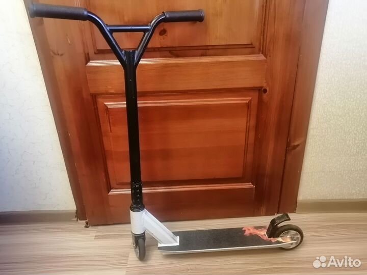 Трюковой самокат