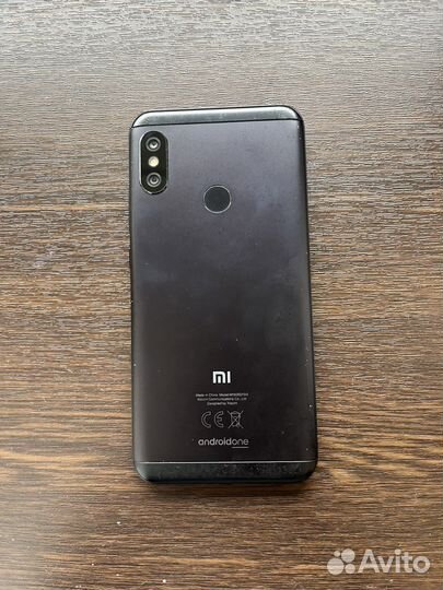 Xiaomi Mi A2 Lite Android One, 3/32 ГБ