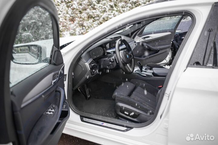 BMW 5 серия 2.0 AT, 2020, 33 000 км