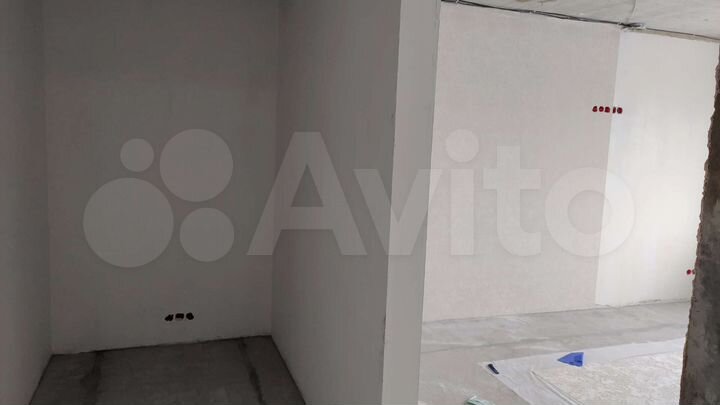 2-к. квартира, 65 м², 13/17 эт.