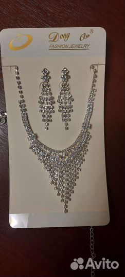 Свадебное украшение для невесты