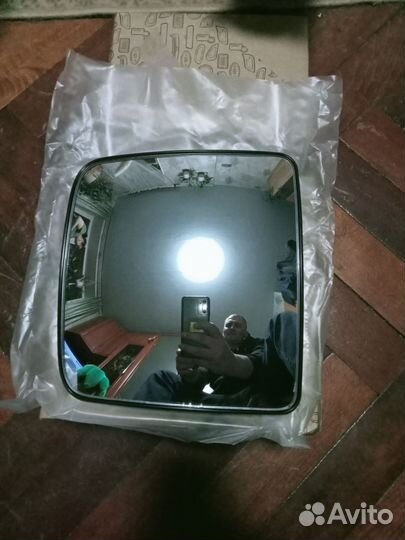 Зеркало боковое на MAN