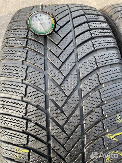 Bridgestone Blizzak LM-005 255/45 R19