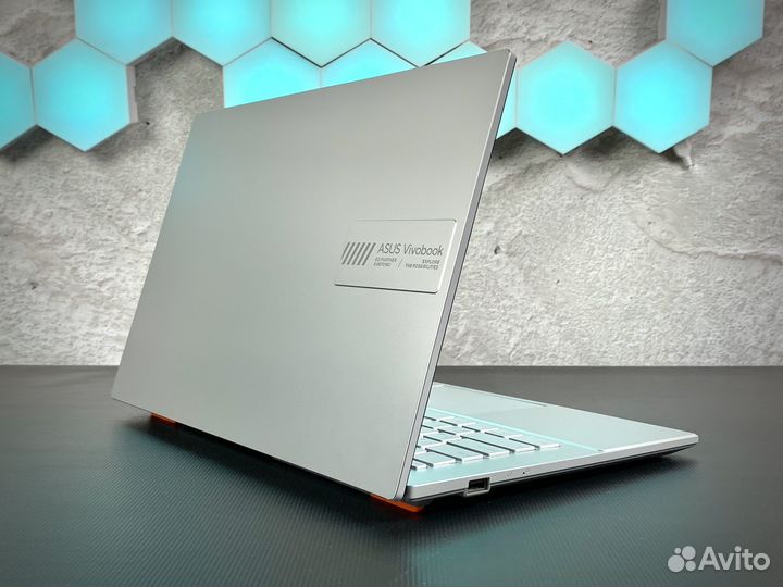 Ноутбук для работы Asus VivoBook / i5 + Intel UHD