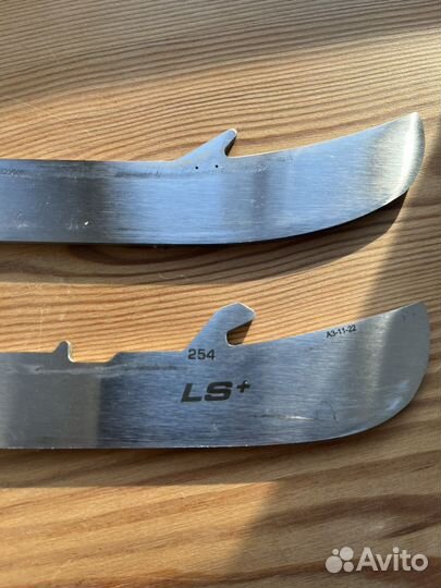 Лезвие для хоккейных коньков