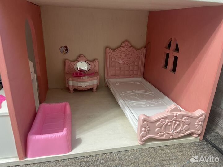 Домик кукольный