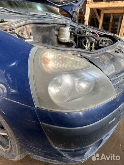 Фара правая Renault Clio хетчбек 1.5 DCI K9K 2005