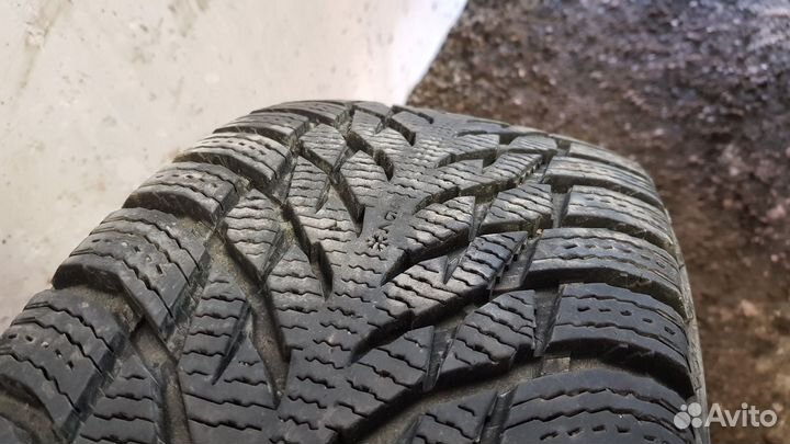 Nokian Tyres Hakkapeliitta R3 SUV 215/65 R16 102B