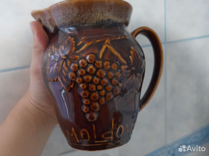 Глиняный кувшин