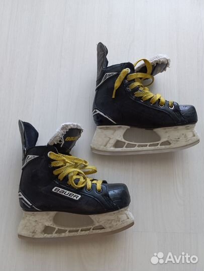 Коньки хоккейные детские