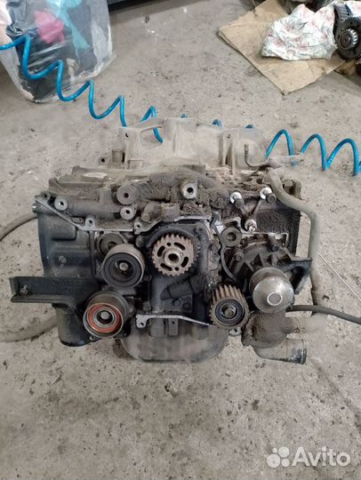 Блок двигателя subaru