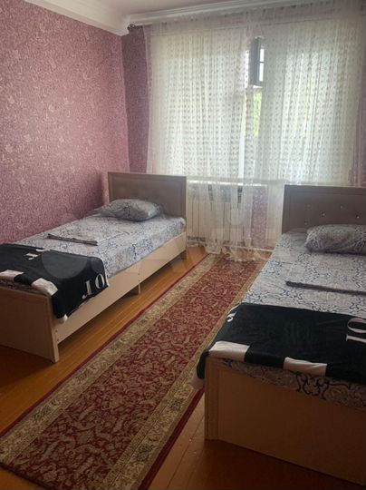 4-к. квартира, 110 м², 1/5 эт.