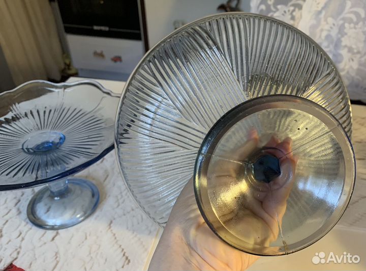 2 вазы на ножке из купоросного стекла СССР