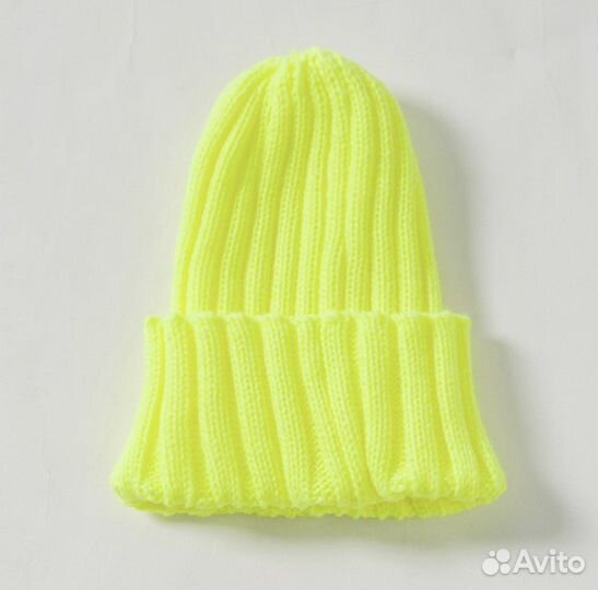 Шапка детская на весну новая