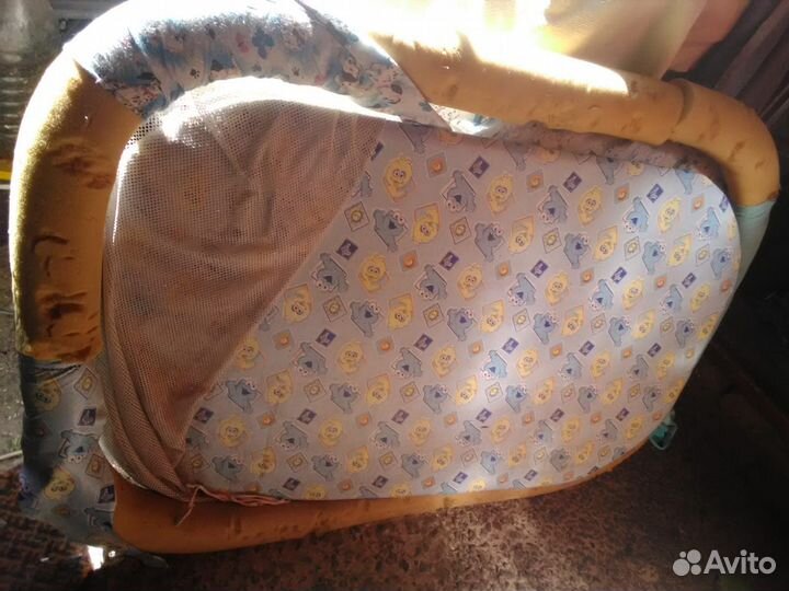 Манеж детский складной