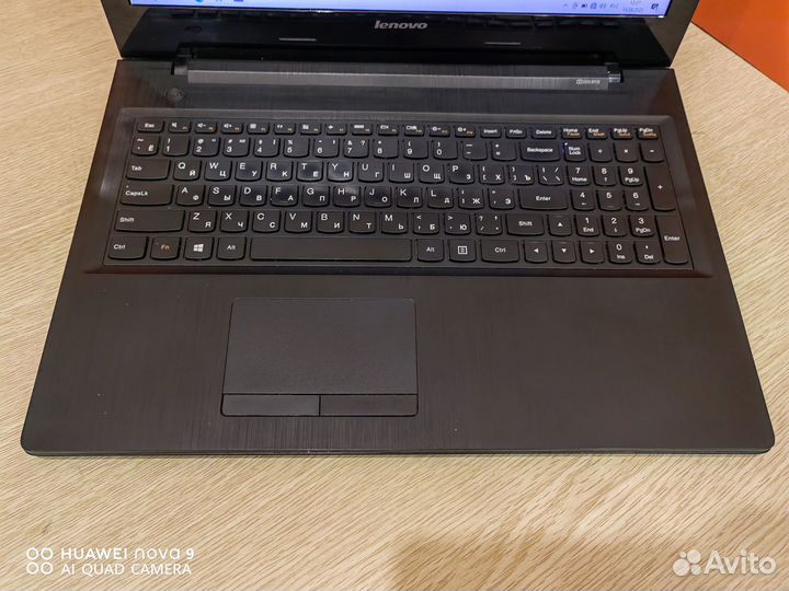 Нотубук Lenovo