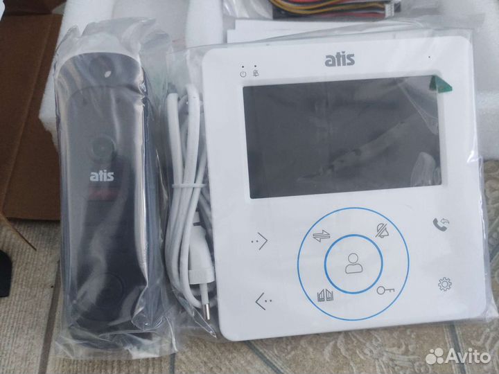 Домофон с вызывной панелью