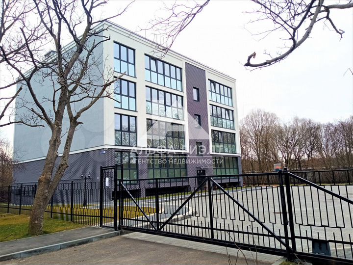 2-к. квартира, 87,3 м², 1/4 эт.