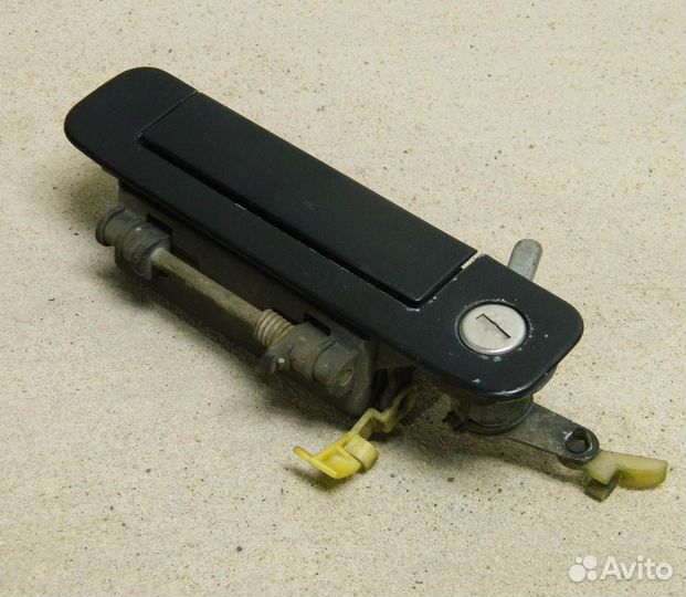 Ручка двери передней правой наружная Audi 80 B3