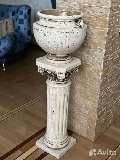 Вазон из шамотной глины