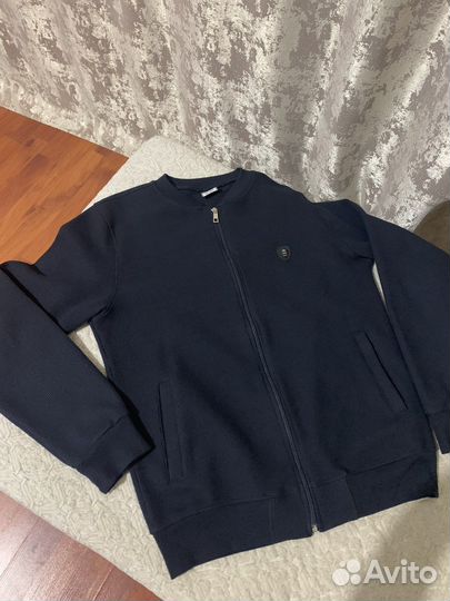 Толстовка (бомбер)