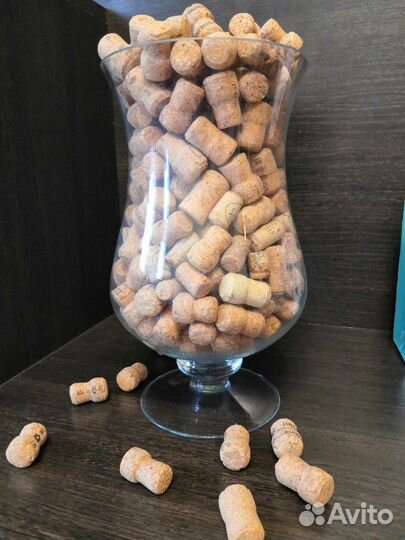 Пробки от шампанского и вина