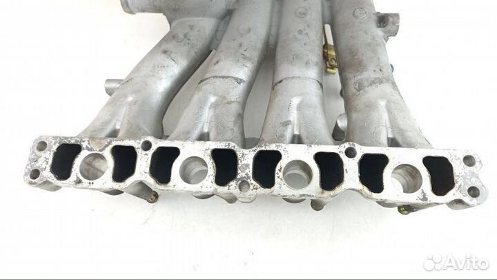 Коллектор впускной Mitsubishi Dingo CQ2A 4G15 2000