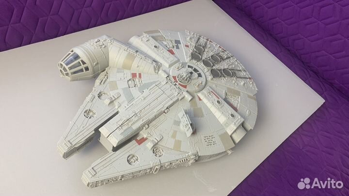 «Сокол тысячелетия» две фигурки