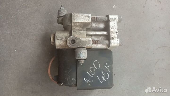 Блок ABS audi 80 90 100