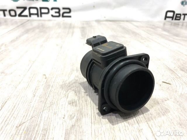 Датчик массового расхода воздуха Renault Kangoo