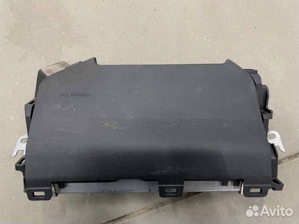 Тойота рав4 ха50 SRS подушка в колено