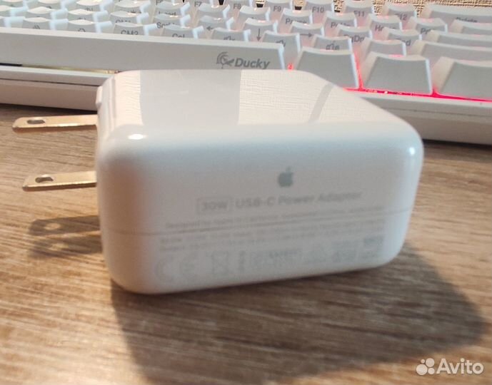 Блок питания Apple 30W USB-C Power Adapter