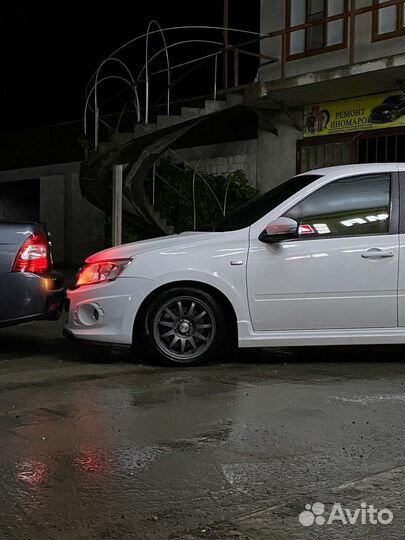 LADA Granta 1.6 МТ, 2017, 129 000 км