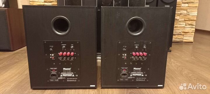 Magnat Monitor Supreme SUB 300A