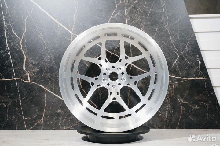 Кованые диски R22