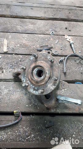 Кулак поворотный левый для Митсубиси Паджеро 3