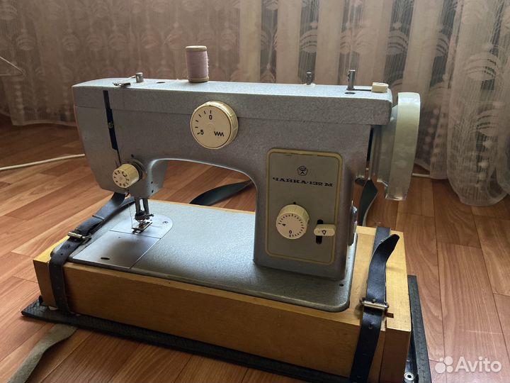 Швейная машина Чайка 132м