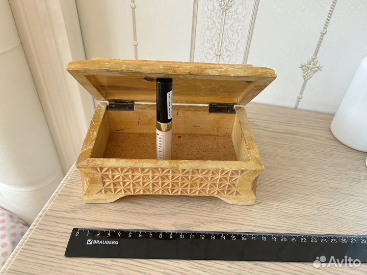 Шкатулки деревянная и пластиковая