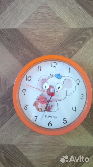 Часы настенные Momento