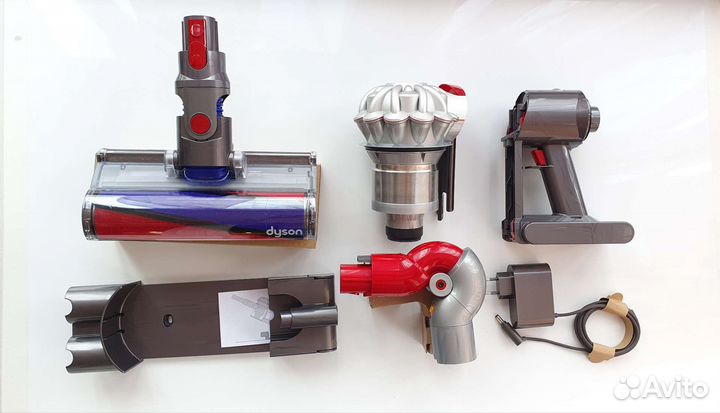 Пылесос новый Dyson V8/SV25 разбор