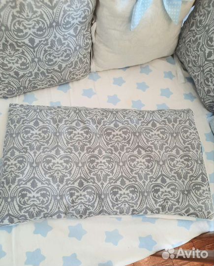 Бортики и постельное в детскую кроватку