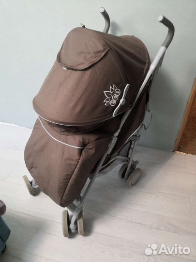 Прогулочная коляска трость