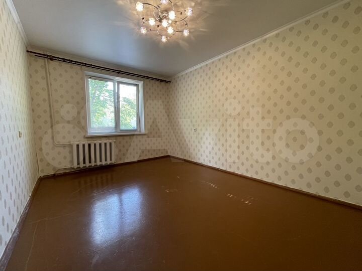 3-к. квартира, 60 м², 1/9 эт.