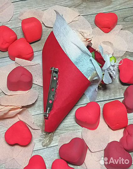 Брошь-букет (бутоньерка) ручной работы